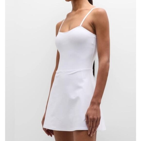 Alo Yoga Alosoft Courtside Tennis Dress Womens Medium White Casual Preppy - Picture 1 of 13